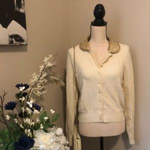 Marc Jacobs light sweater.